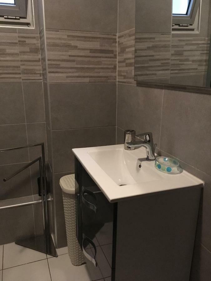 Charmant Studio Saint-Gilles-les Bains Esterno foto